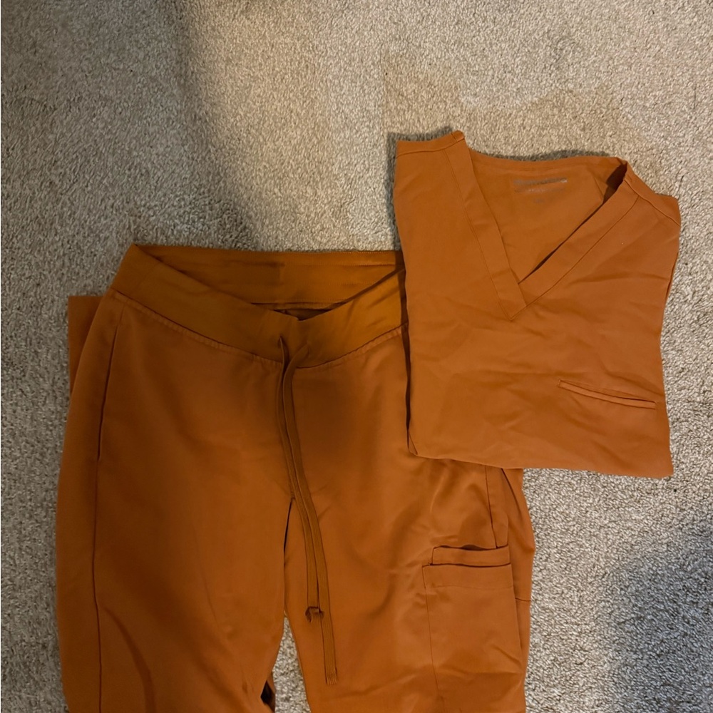 Women's Rust Jogger Set